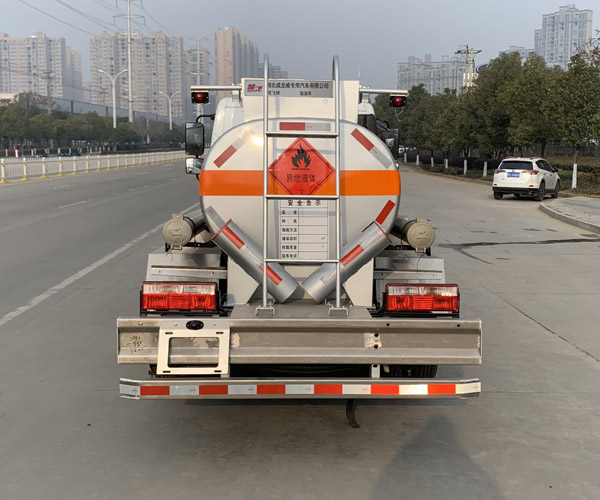 楚飛牌CLQ5041GJY6E型加油車 楚飛牌CLQ5041GJY6E型加油車