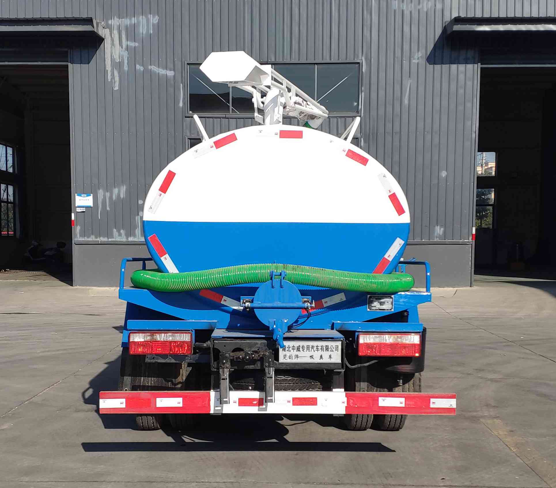 楚韻牌EZW5075GXEE6型吸糞車 楚韻牌EZW5075GXEE6型吸糞車