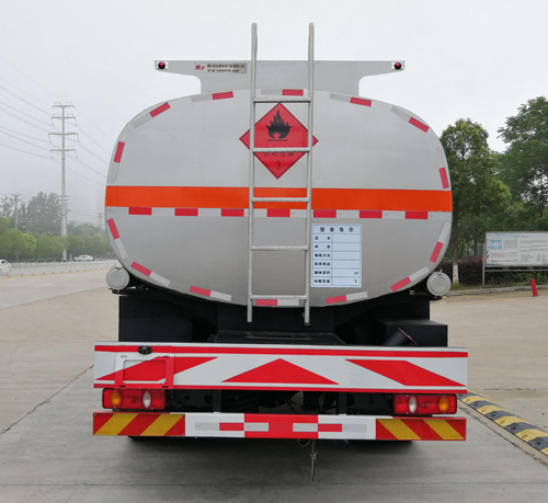 楚飛牌CLQ5264GYY6D型運油車 楚飛牌CLQ5264GYY6D型運油車