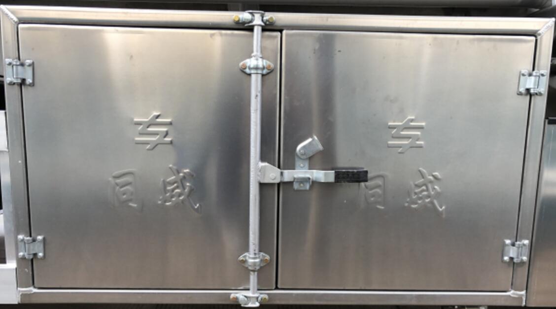 專威牌HTW5187GYYLZC6型運油車 專威牌HTW5187GYYLZC6型運油車