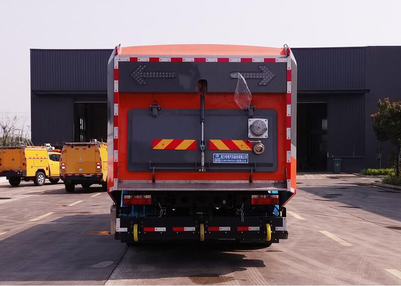 程力威牌CLW5180TXC6型吸塵車 程力威牌CLW5180TXC6型吸塵車