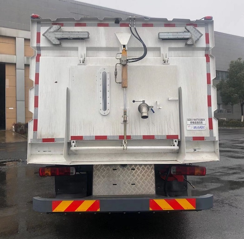 德志時代牌DZE5180TXSBEV型純電動洗掃車 德志時代牌DZE5180TXSBEV型純電動洗掃車