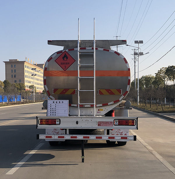 專威牌HTW5268GYYLLZC6型鋁合金運油車 專威牌HTW5268GYYLLZC6型鋁合金運油車