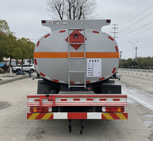 楚飛牌CLQ5181GYY6BJ型運油車 楚飛牌CLQ5181GYY6BJ型運油車