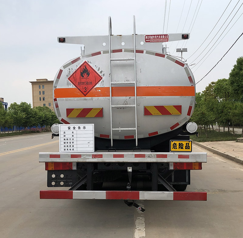 專威牌HTW5260GYYEQ6型運油車 專威牌HTW5260GYYEQ6型運油車