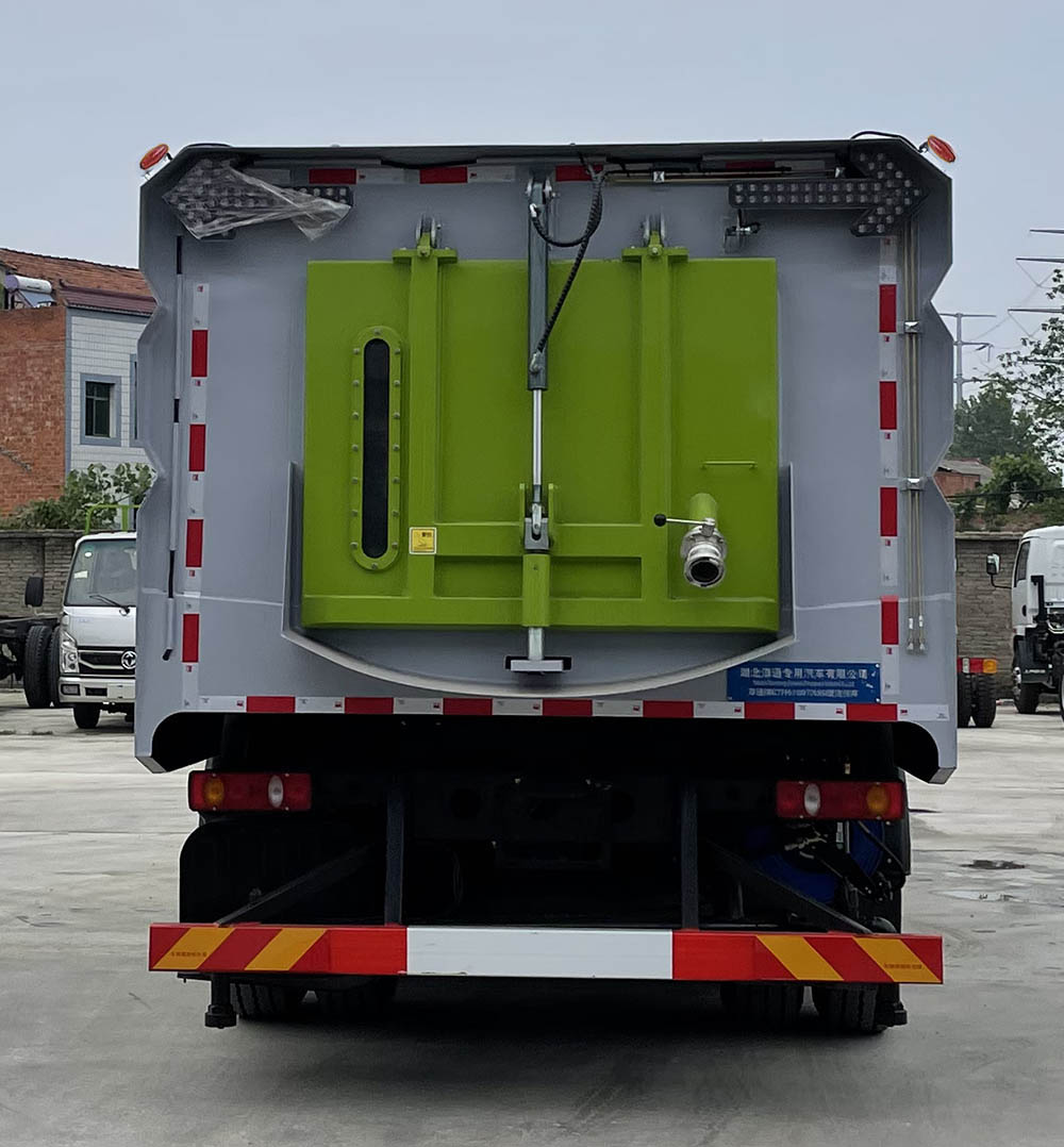 淳通牌CTH5180TXS6型洗掃車 淳通牌CTH5180TXS6型洗掃車