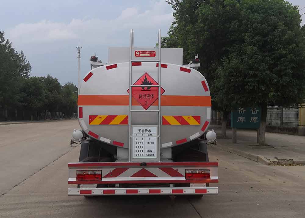 炎帝牌SZD5125GYY6型運油車 炎帝牌SZD5125GYY6型運油車