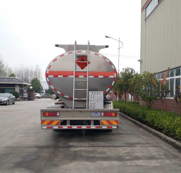 龍星匯牌HLV5320GYYZZ6T5型鋁合金運油車 龍星匯牌HLV5320GYYZZ6T5型鋁合金運油車