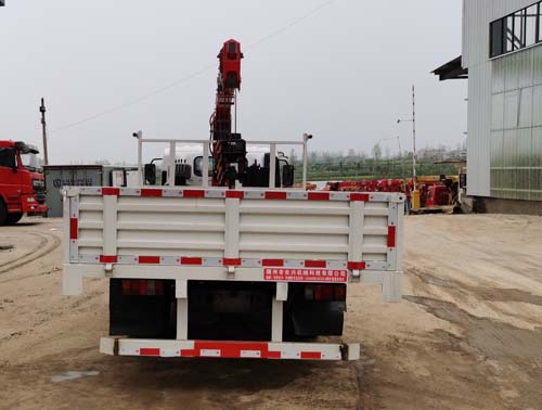 伴君長(zhǎng)興牌AAA5080JSQQL6型隨車(chē)起重運(yùn)輸車(chē) 伴君長(zhǎng)興牌AAA5080JSQQL6型隨車(chē)起重運(yùn)輸車(chē)