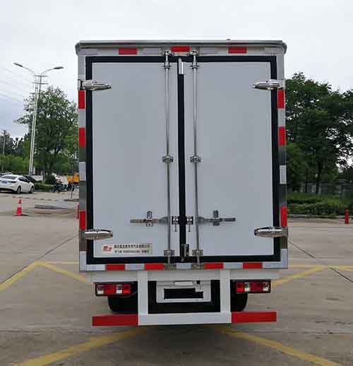 楚飛牌CLQ5033XLC6SC型冷藏車 楚飛牌CLQ5033XLC6SC型冷藏車