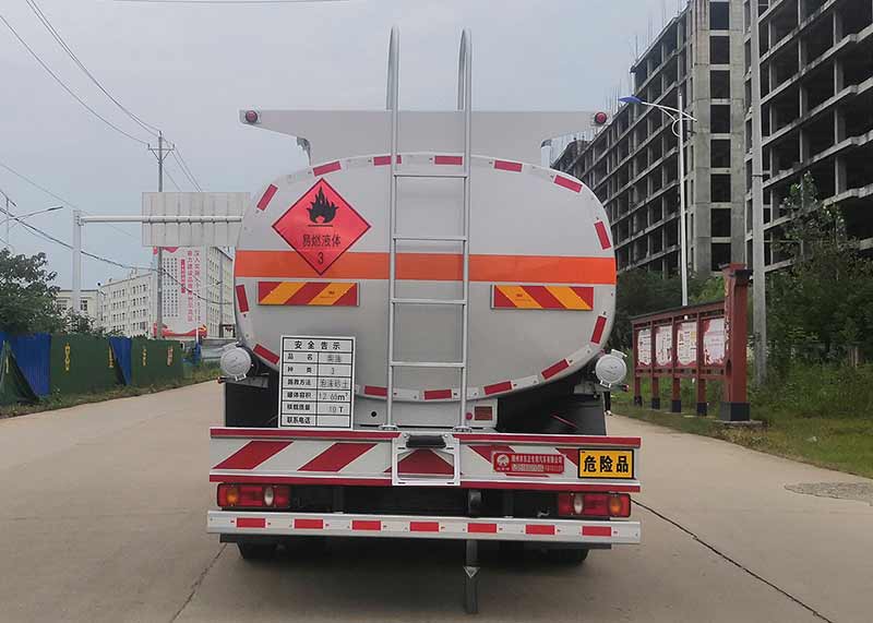 炎帝牌SZD5180GYYD6C型運(yùn)油車 炎帝牌SZD5180GYYD6C型運(yùn)油車