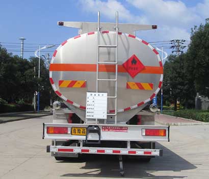 天威緣牌TWY5321GYYD6L型鋁合金運油車 天威緣牌TWY5321GYYD6L型鋁合金運油車