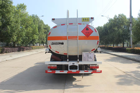 潤知星牌SCS5120GYYEQ6型運油車 潤知星牌SCS5120GYYEQ6型運油車