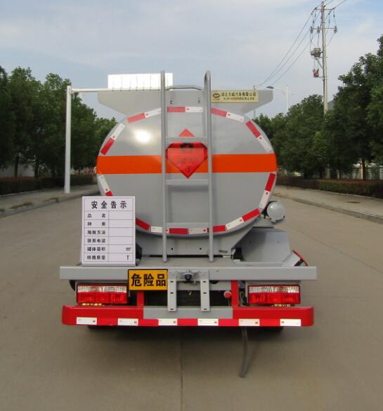 中汽力威牌HLW5070GYYEQ6型運油車 中汽力威牌HLW5070GYYEQ6型運油車