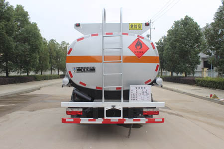 潤知星牌SCS5121GYYEQ6型運(yùn)油車 潤知星牌SCS5121GYYEQ6型運(yùn)油車