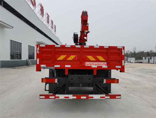 伴君長興牌AAA5180JSQDF6型隨車起重運(yùn)輸車 伴君長興牌AAA5180JSQDF6型隨車起重運(yùn)輸車
