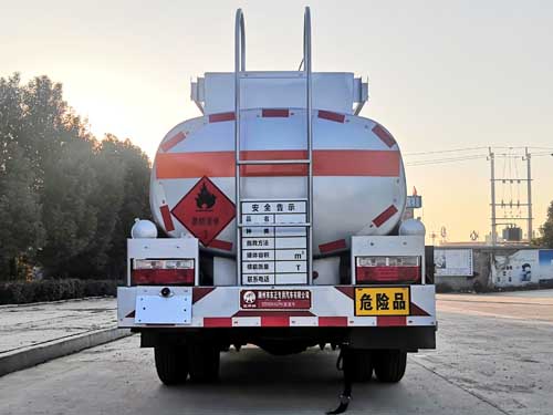 炎帝牌SZD5045GJY6型加油車 炎帝牌SZD5045GJY6型加油車