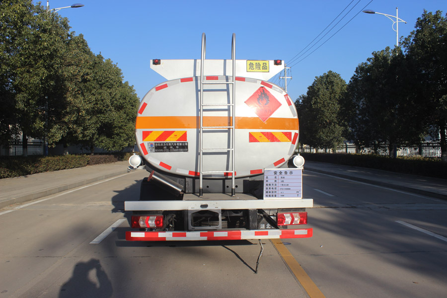 潤知星牌SCS5122GYYHFC6型運油車 潤知星牌SCS5122GYYHFC6型運油車