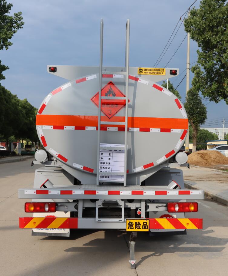 中汽力威牌HLW5180GYYDF6型運油車 中汽力威牌HLW5180GYYDF6型運油車