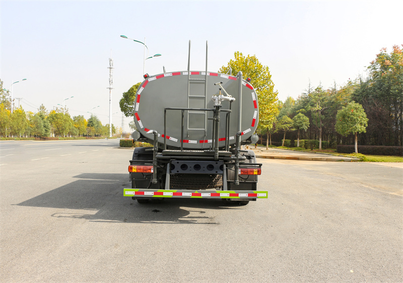 福田 ES7 16 方灑水車產品介紹 福田 ES7 16 方灑水車產品介紹