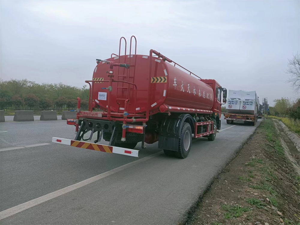 15方灑水車-東風(fēng)D9灑水車15方-湖北盈通 15方灑水車-東風(fēng)D9灑水車15方-湖北盈通