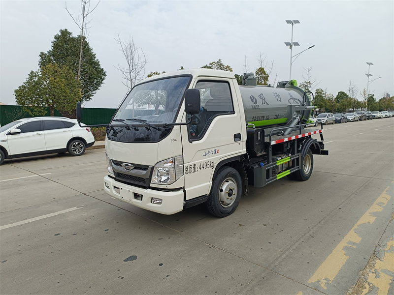 縱昂牌CLT5040GXWBJ6型吸污車-福田2方吸污車-福田小型藍牌吸污車 縱昂牌CLT5040GXWBJ6型吸污車-福田2方吸污車-福田小型藍牌吸污車