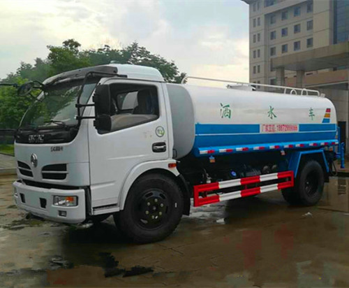 程力灑水車 程力灑水車