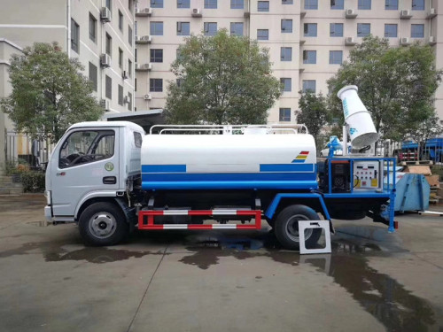 綠化灑水車(chē)生產(chǎn)廠 綠化灑水車(chē)生產(chǎn)廠