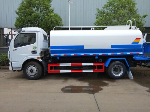 東風5噸灑水車 東風5噸灑水車