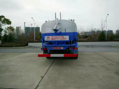 山東灑水車廠家 山東灑水車廠家