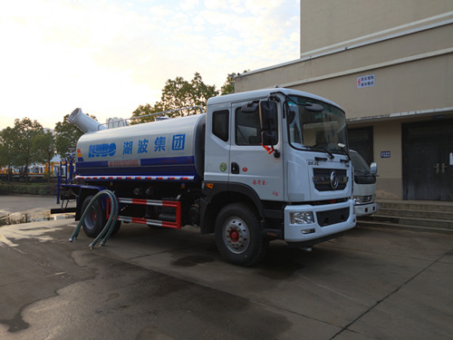 程力灑水車廠家 程力灑水車廠家