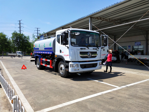 東風(fēng)14.5方水車廠家優(yōu)惠 東風(fēng)14.5方水車廠家優(yōu)惠