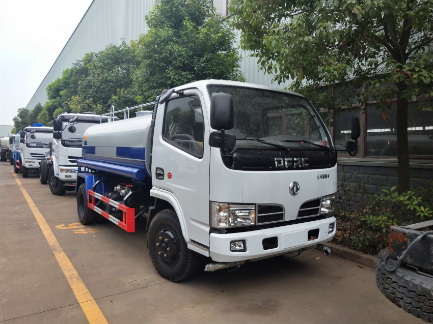 那里有賣灑水車的,程力集團(tuán)灑水車生產(chǎn)制造有限公司 那里有賣灑水車的,程力集團(tuán)灑水車生產(chǎn)制造有限公司