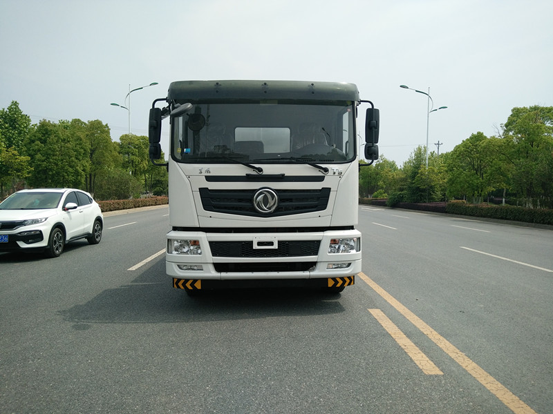 東風(fēng)T5綠化灑水車價格-15方灑水車價格報價-湖北程力 東風(fēng)T5綠化灑水車價格-15方灑水車價格報價-湖北程力