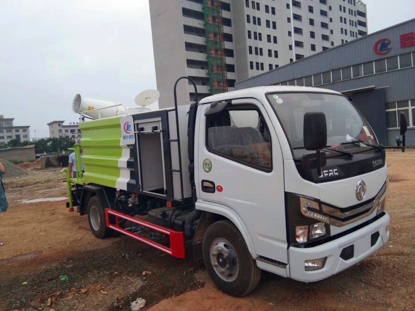 多功能抑塵車,大型城市街區噴霧車,霧炮灑水車 多功能抑塵車,大型城市街區噴霧車,霧炮灑水車