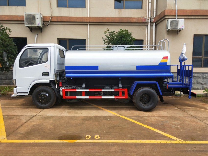 東風(fēng)灑水車(chē) 小型噴霧灑水車(chē) 灑水車(chē)采購(gòu)-湖北程力 東風(fēng)灑水車(chē) 小型噴霧灑水車(chē) 灑水車(chē)采購(gòu)-湖北程力