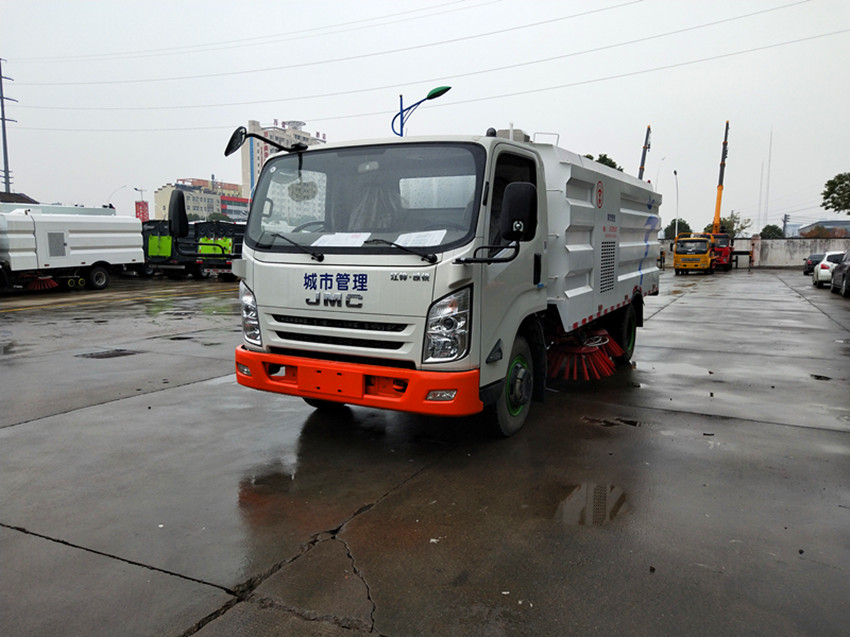江鈴掃路車,江鈴8方掃路車 江鈴掃路車,江鈴8方掃路車