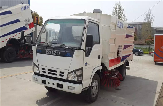 五十鈴掃路車︱5噸掃路車-湖北程力掃路車生產廠家 五十鈴掃路車︱5噸掃路車-湖北程力掃路車生產廠家