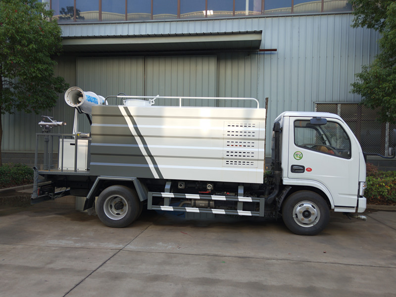 東風(fēng)藍(lán)牌5噸環(huán)衛(wèi)灑水車(chē)-湖北程力灑水車(chē)生產(chǎn)廠家 東風(fēng)藍(lán)牌5噸環(huán)衛(wèi)灑水車(chē)-湖北程力灑水車(chē)生產(chǎn)廠家