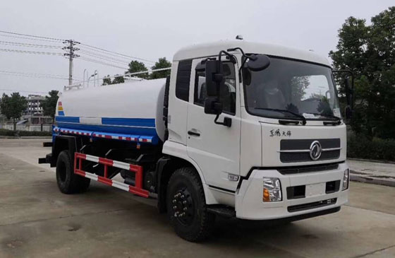 東風(fēng)15立方園林綠化灑水車(chē)15噸灑水車(chē) 東風(fēng)15立方園林綠化灑水車(chē)15噸灑水車(chē)