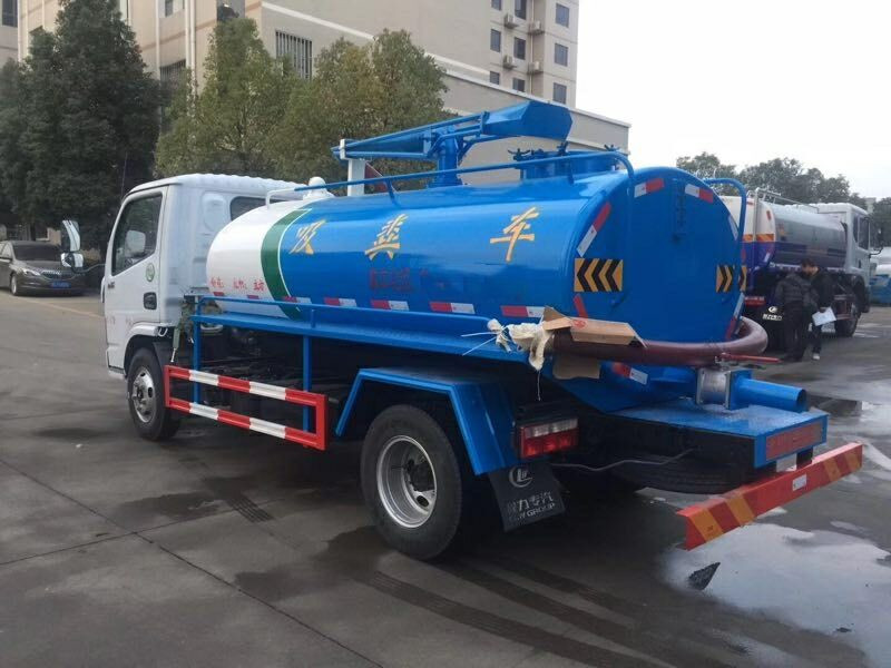 小型吸糞車(chē)多少錢(qián)一臺(tái) 5方東風(fēng)小多利卡吸糞車(chē)廠家直銷(xiāo) 小型吸糞車(chē)多少錢(qián)一臺(tái) 5方東風(fēng)小多利卡吸糞車(chē)廠家直銷(xiāo)