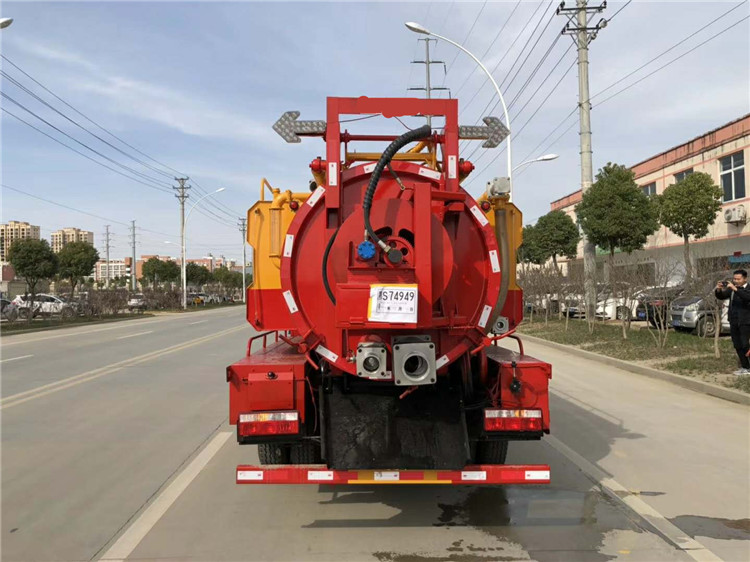 養(yǎng)殖場(chǎng)吸糞車(chē) 工廠吸污車(chē) 吸糞車(chē)清理化糞 養(yǎng)殖場(chǎng)吸糞車(chē) 工廠吸污車(chē) 吸糞車(chē)清理化糞