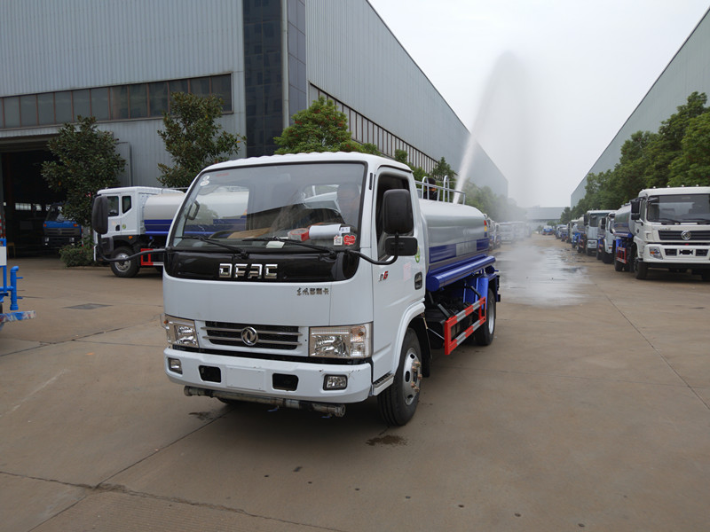 東風多利卡公路灑水車 灑水車除塵價格 東風多利卡公路灑水車 灑水車除塵價格