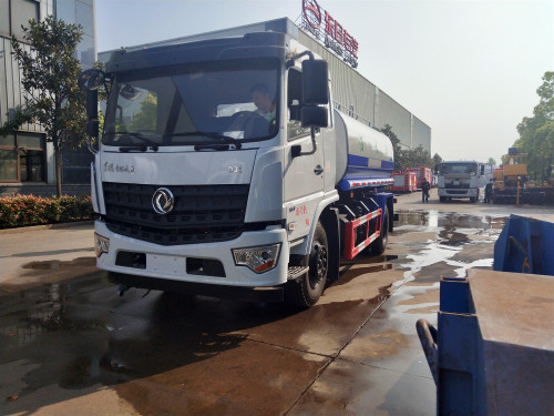 特價(jià)處理國(guó)六15噸灑水車(chē)-東風(fēng)15噸灑水車(chē)國(guó)六便宜賣(mài) 特價(jià)處理國(guó)六15噸灑水車(chē)-東風(fēng)15噸灑水車(chē)國(guó)六便宜賣(mài)