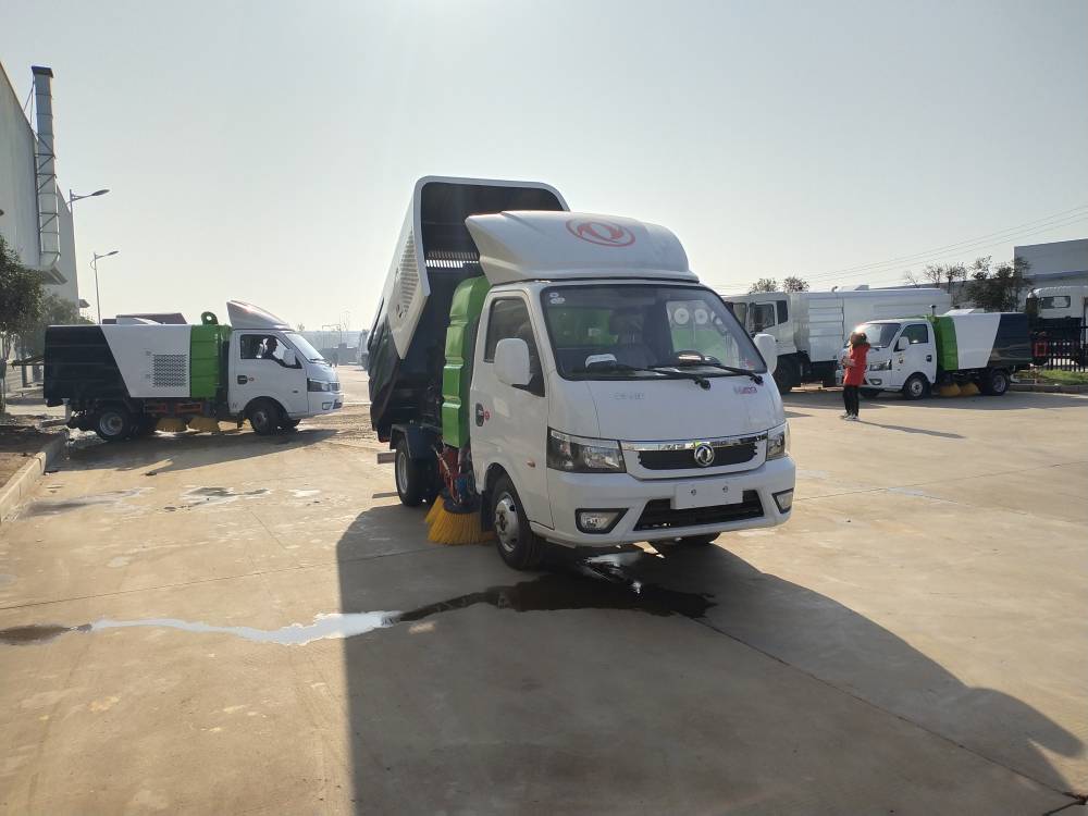 東風(fēng)2噸小型掃路車(chē)-東風(fēng)2噸小型掃路車(chē)價(jià)格報(bào)價(jià)-程力集團(tuán) 東風(fēng)2噸小型掃路車(chē)-東風(fēng)2噸小型掃路車(chē)價(jià)格報(bào)價(jià)-程力集團(tuán)