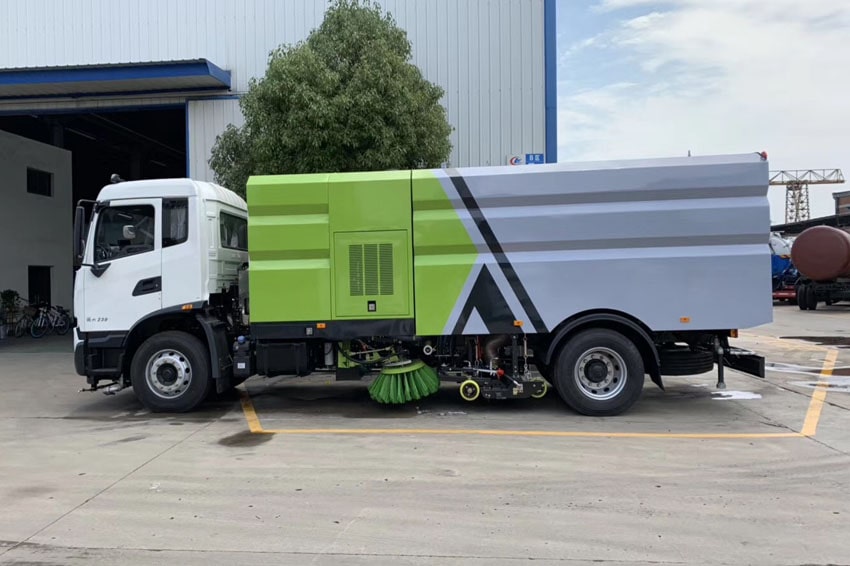 東風洗掃車要注意的一些改裝技巧-程力洗掃車生產廠家 東風洗掃車要注意的一些改裝技巧-程力洗掃車生產廠家