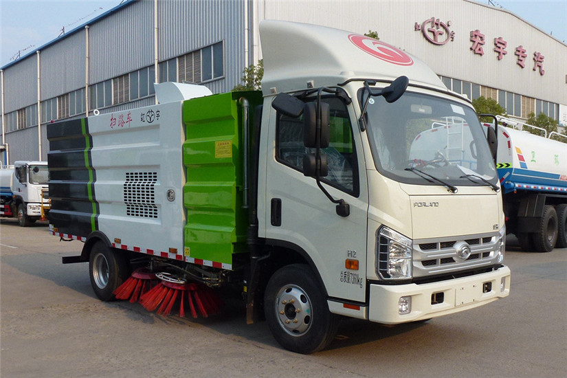 福田時(shí)代康瑞5噸掃路車-5立方掃路車 福田時(shí)代康瑞5噸掃路車-5立方掃路車