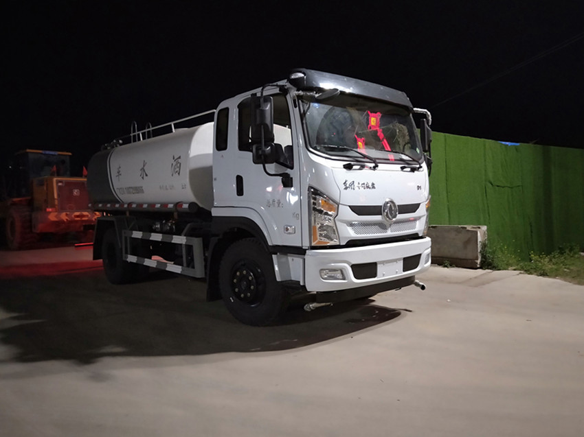 現(xiàn)車 國六東風(fēng)華神F5噴霧灑水車 物美價廉 品質(zhì)保證 維修無憂 現(xiàn)車 國六東風(fēng)華神F5噴霧灑水車 物美價廉 品質(zhì)保證 維修無憂