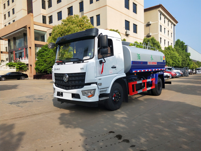 上藍牌的灑水車需要多少錢一輛-藍牌的灑水車多少錢一輛 上藍牌的灑水車需要多少錢一輛-藍牌的灑水車多少錢一輛