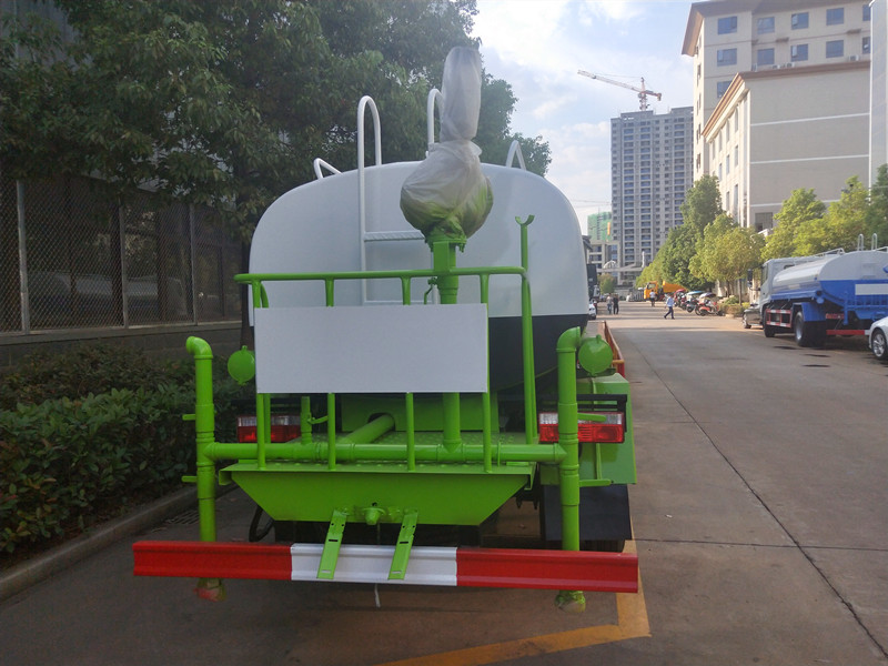 東風D6多利卡5噸灑水車 東風D6多利卡5噸灑水車